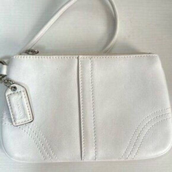 Coach Women's Coated Leather Corner Zip Wristlet in White - Picture 1 of 4
